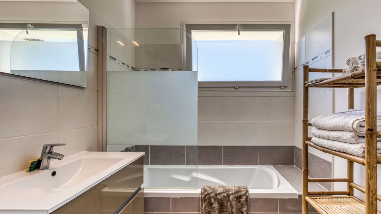 Photo of Bathroom in Mauguio