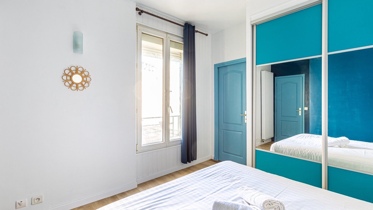 Photo of Bedroom in Saint-Ouen