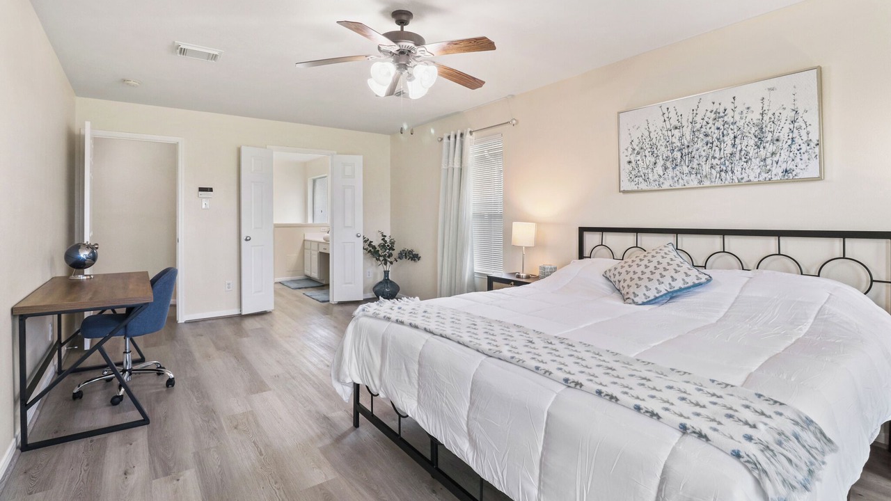 Photo of Bedroom in Barker