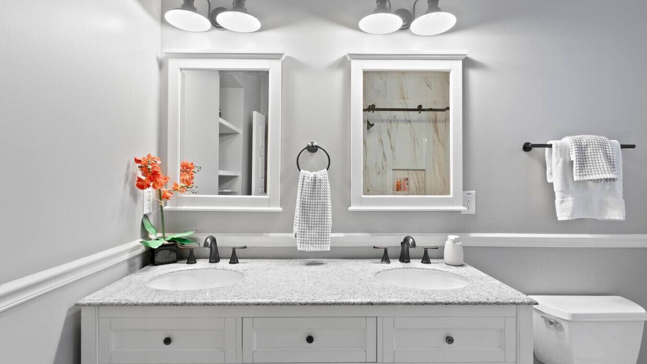 Photo of Bathroom in Riverside Heights
