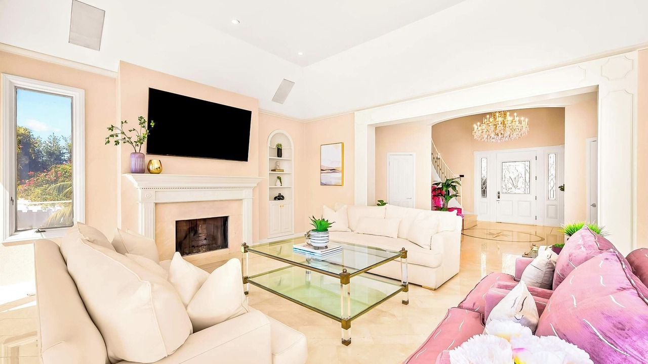 Photo of Livingroom in La Jolla Shores