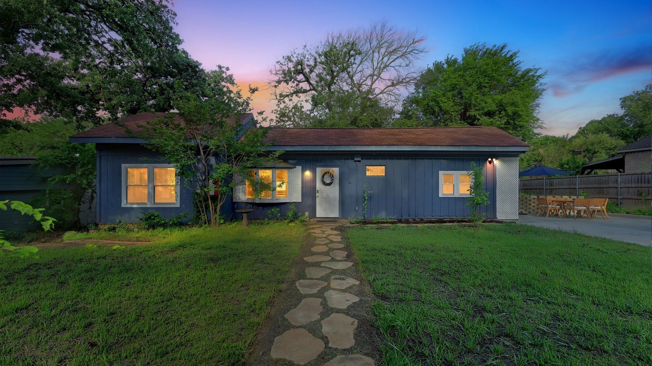 Photo of Outdoor in Flower Mound