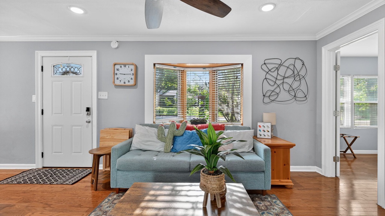 Photo of Livingroom in Flower Mound