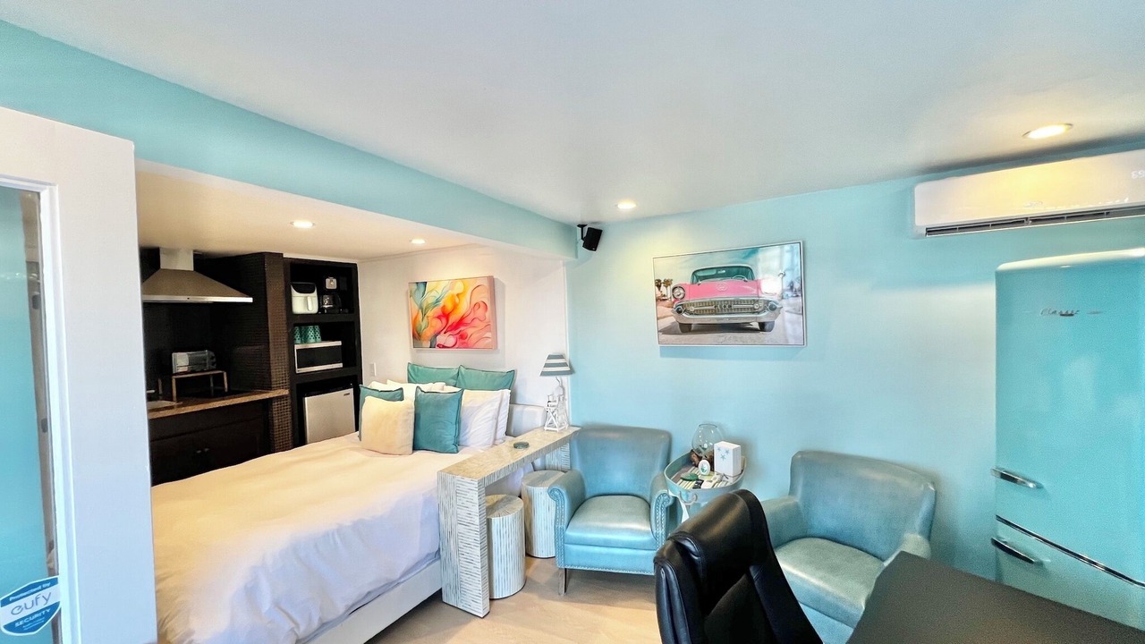 Photo of Bedroom in Hollywood Hills West