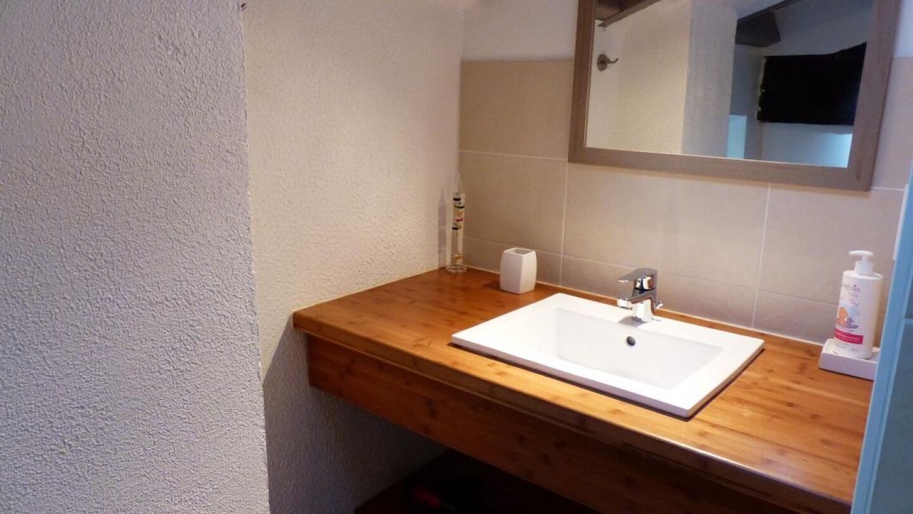 Photo of Bathroom in Peyriac-de-Mer