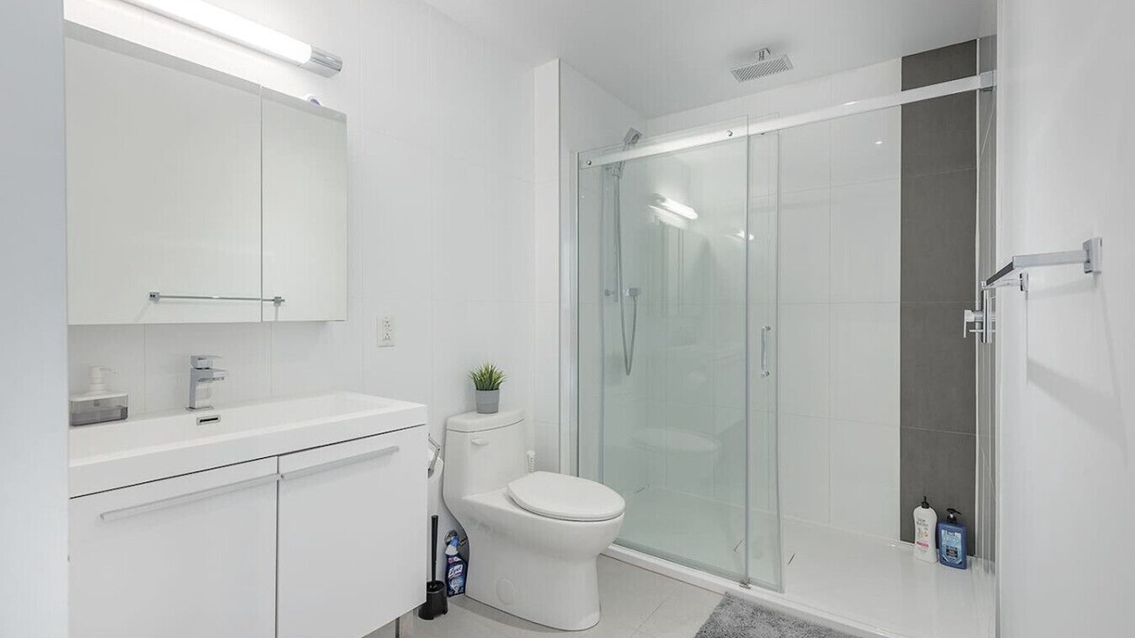 Photo of Bathroom in Cite Multimedia