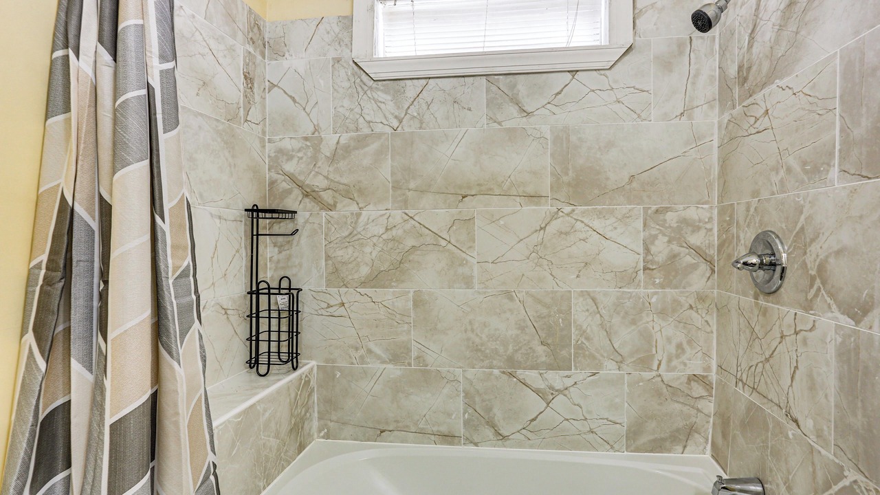 Photo of Bathroom in Lakeview  Jefferson County