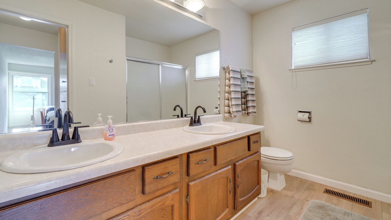 Photo of Bathroom in Discovery Bay