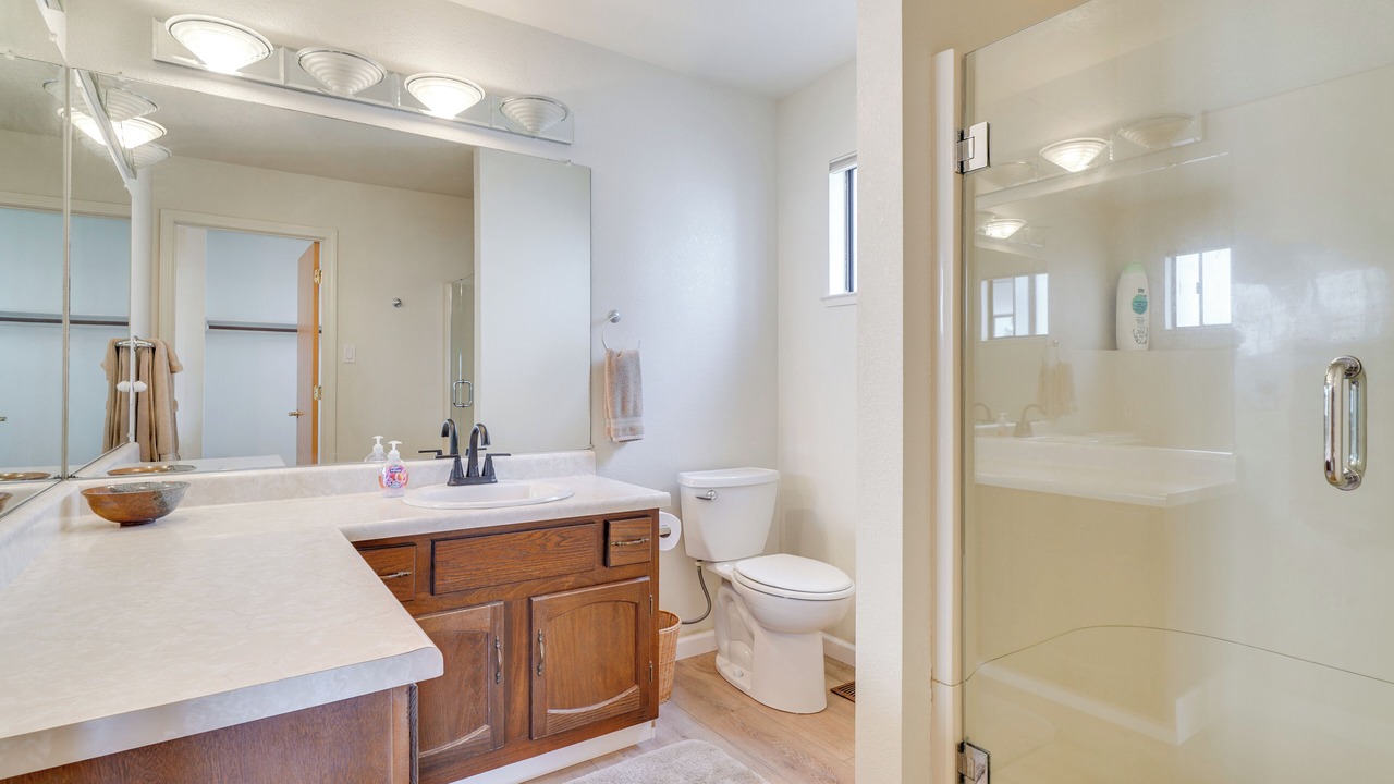 Photo of Bathroom in Discovery Bay