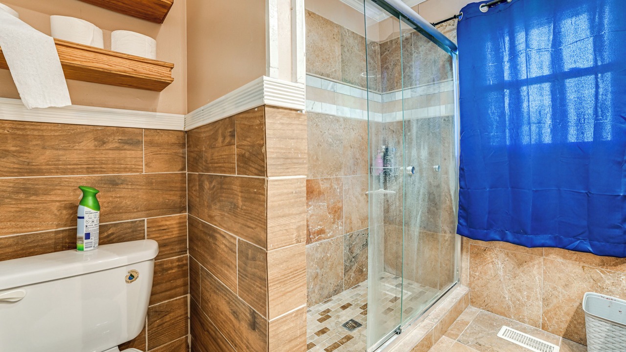 Photo of Bathroom in Oak Grove