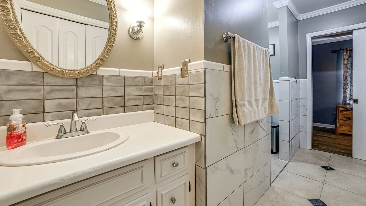 Photo of Bathroom in Oak Grove