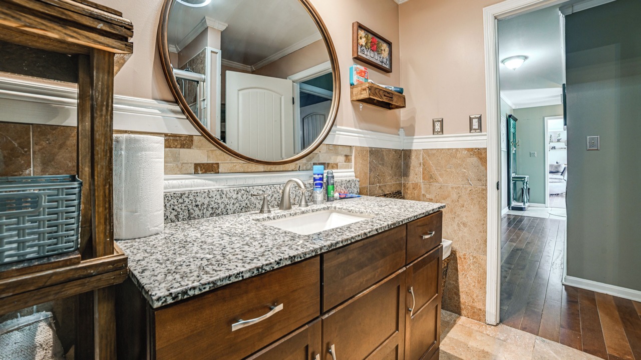 Photo of Bathroom in Oak Grove