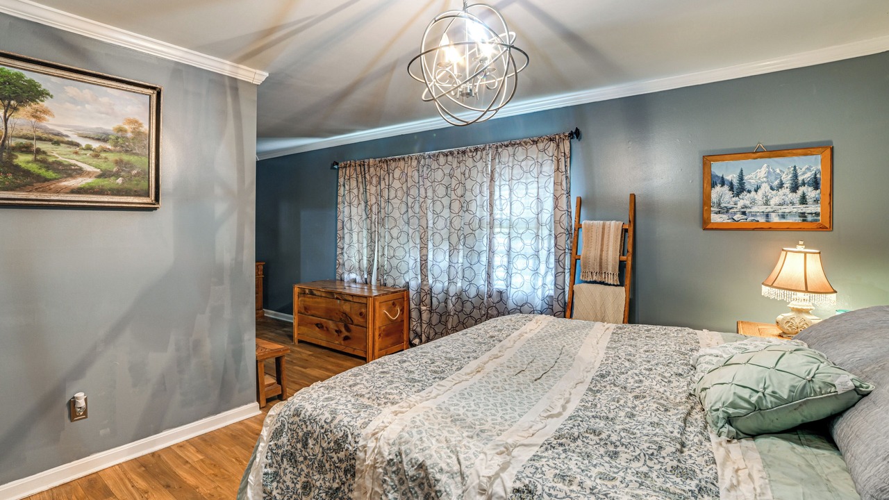 Photo of Bedroom in Oak Grove
