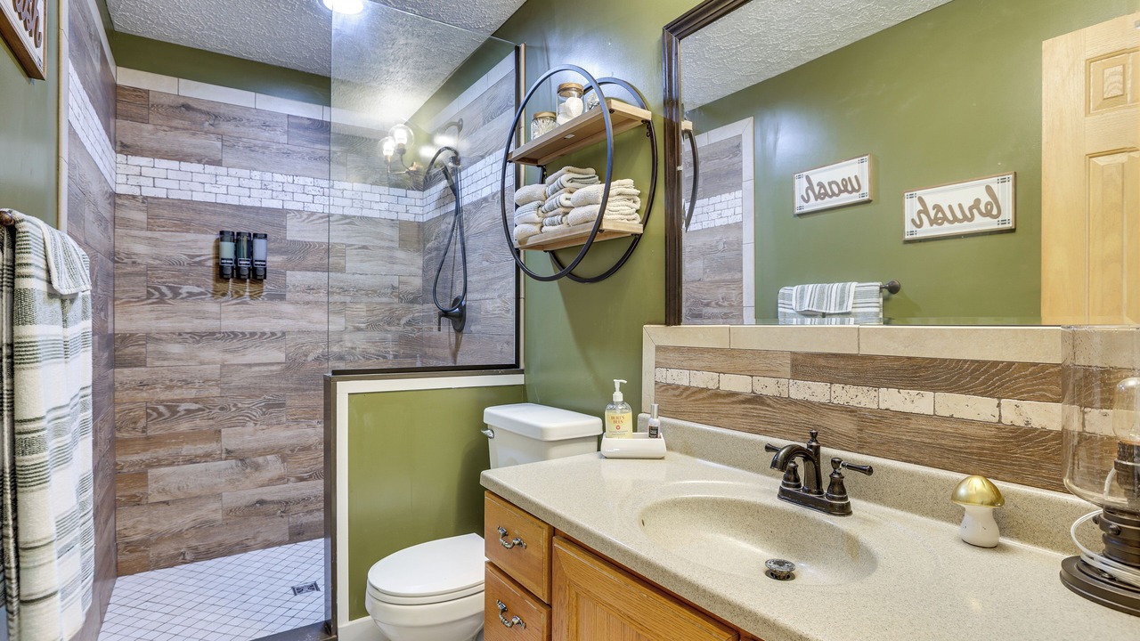 Photo of Bathroom in Laurelville