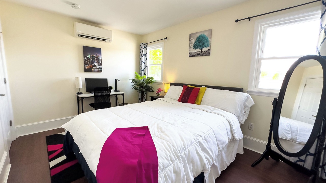 Photo of Bedroom in Tarrytown