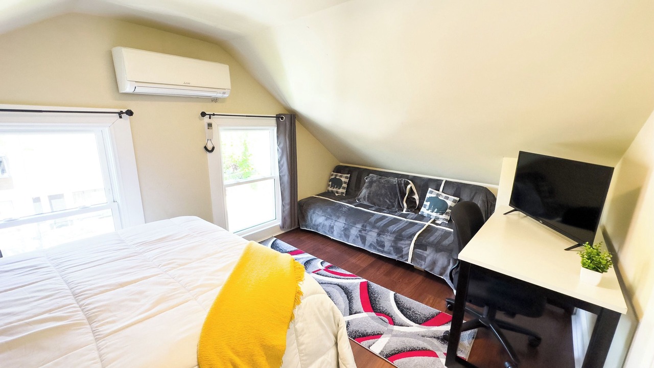 Photo of Bedroom in Tarrytown