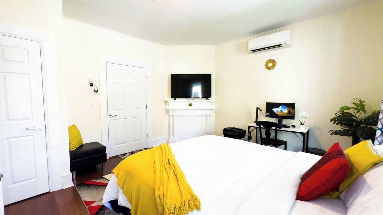 Photo of Bedroom in Tarrytown