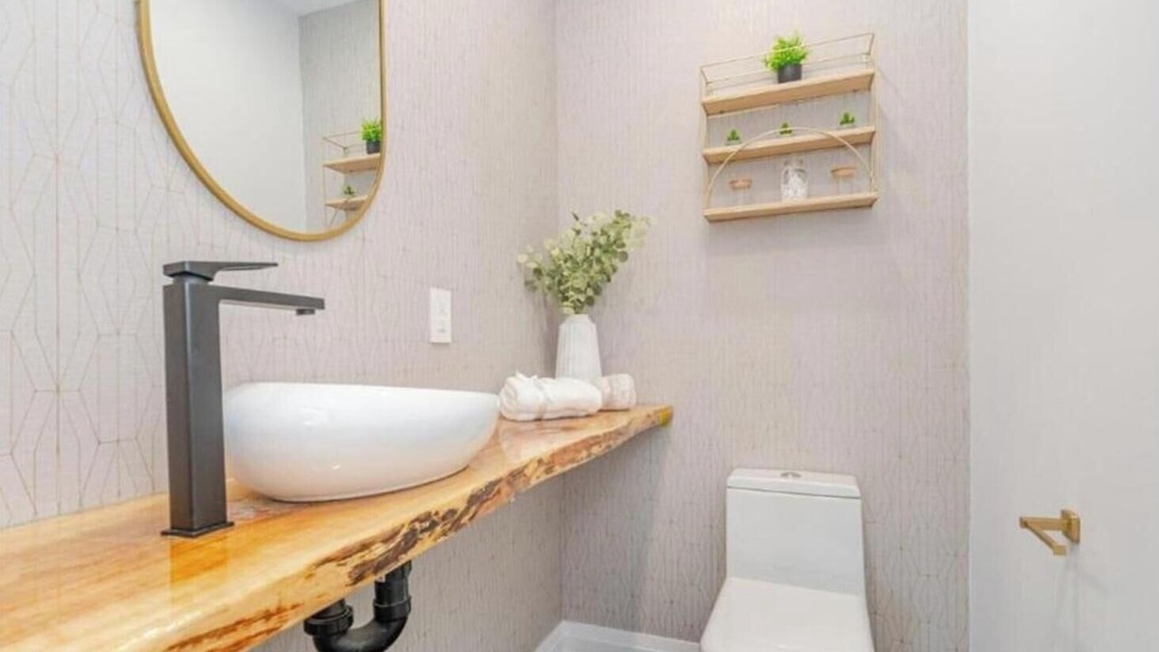 Photo of Bathroom in Oakwood Village