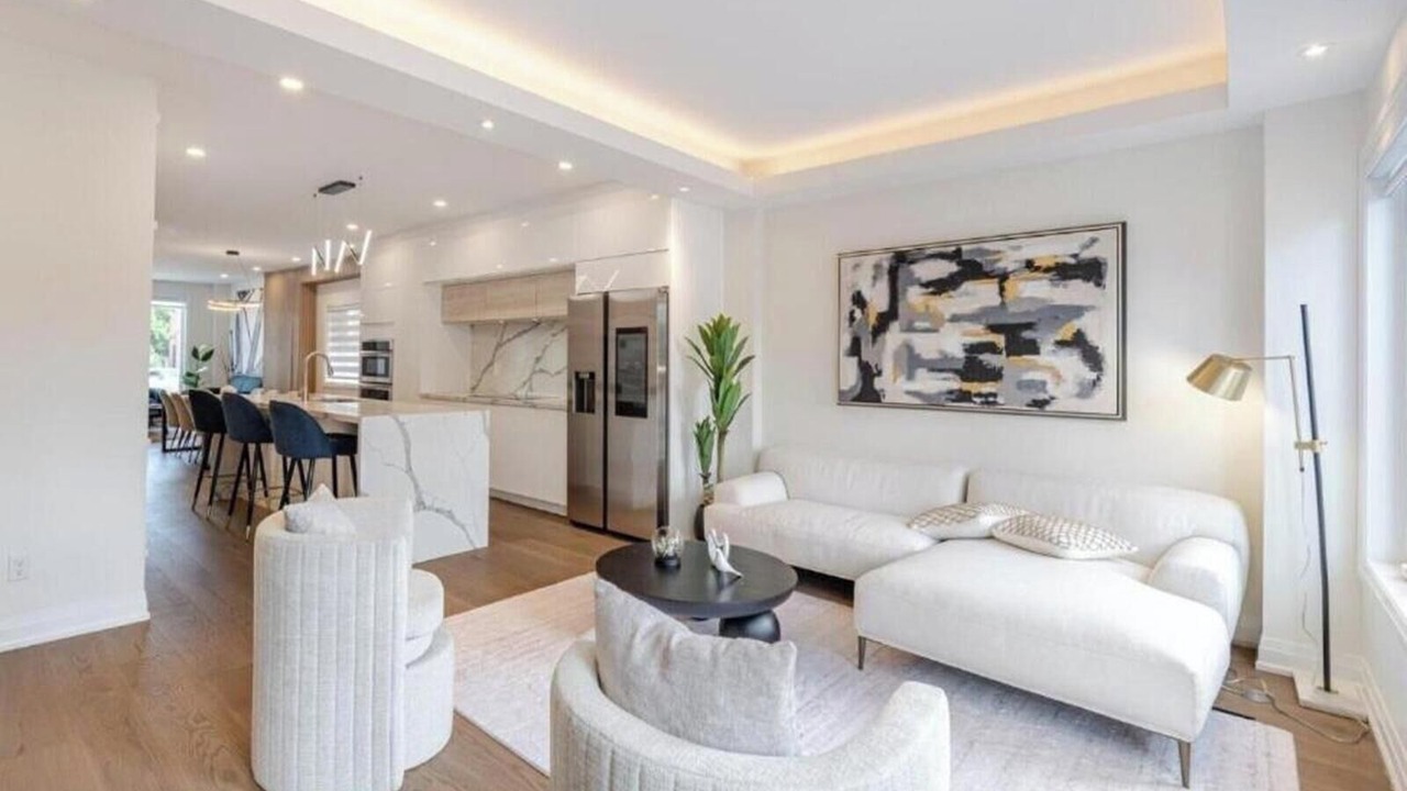 Photo of Livingroom in Oakwood Village