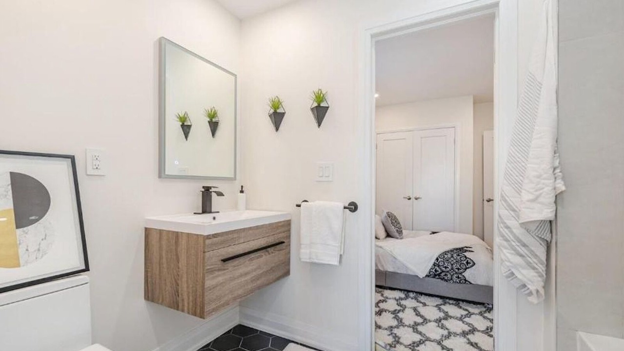 Photo of Bathroom in Oakwood Village