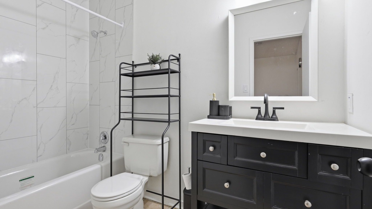 Photo of Bathroom in Parkdale