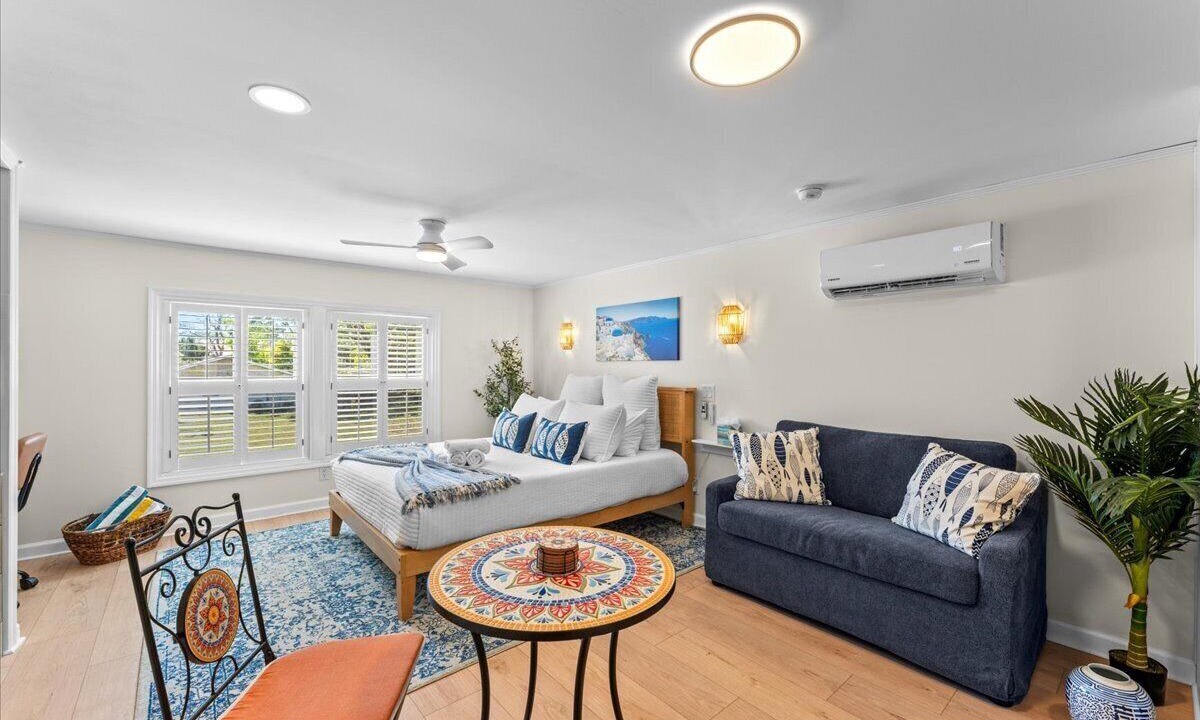 Photo of Livingroom in Tarpon Springs