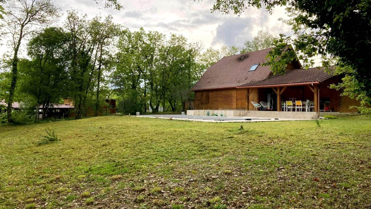 Photo of Outdoor in Peyrillac-et-Millac