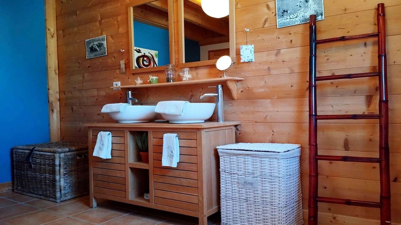 Photo of Bathroom in Peyrillac-et-Millac