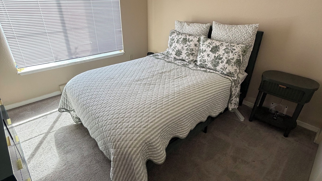 Photo of Bedroom in Mukilteo