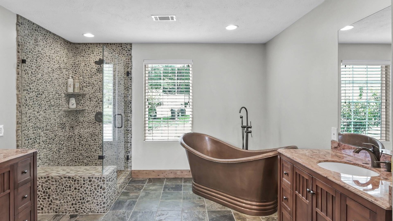 Photo of Bathroom in Walden on Lake Conroe