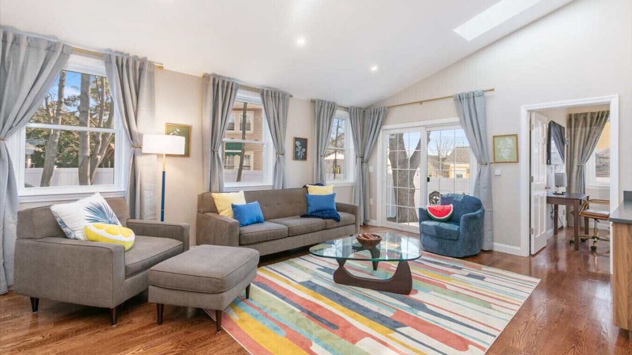 Photo of Livingroom in Milton