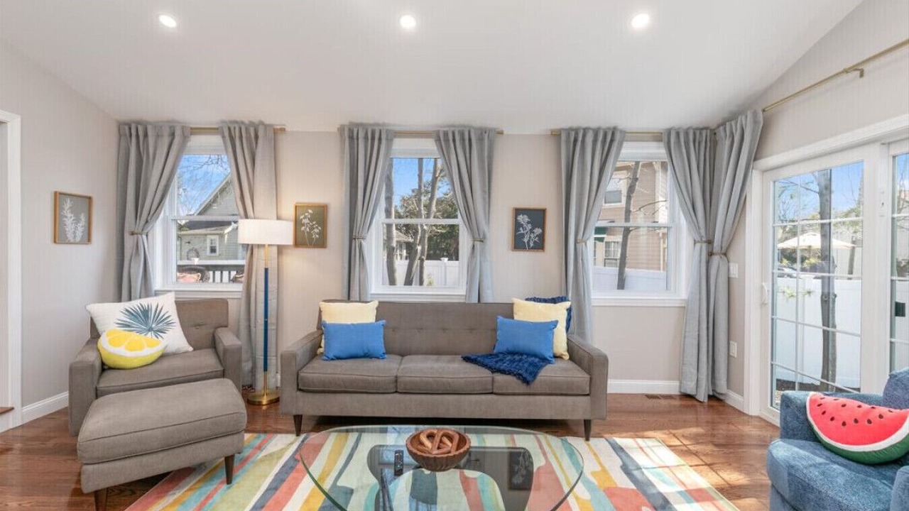 Photo of Livingroom in Milton