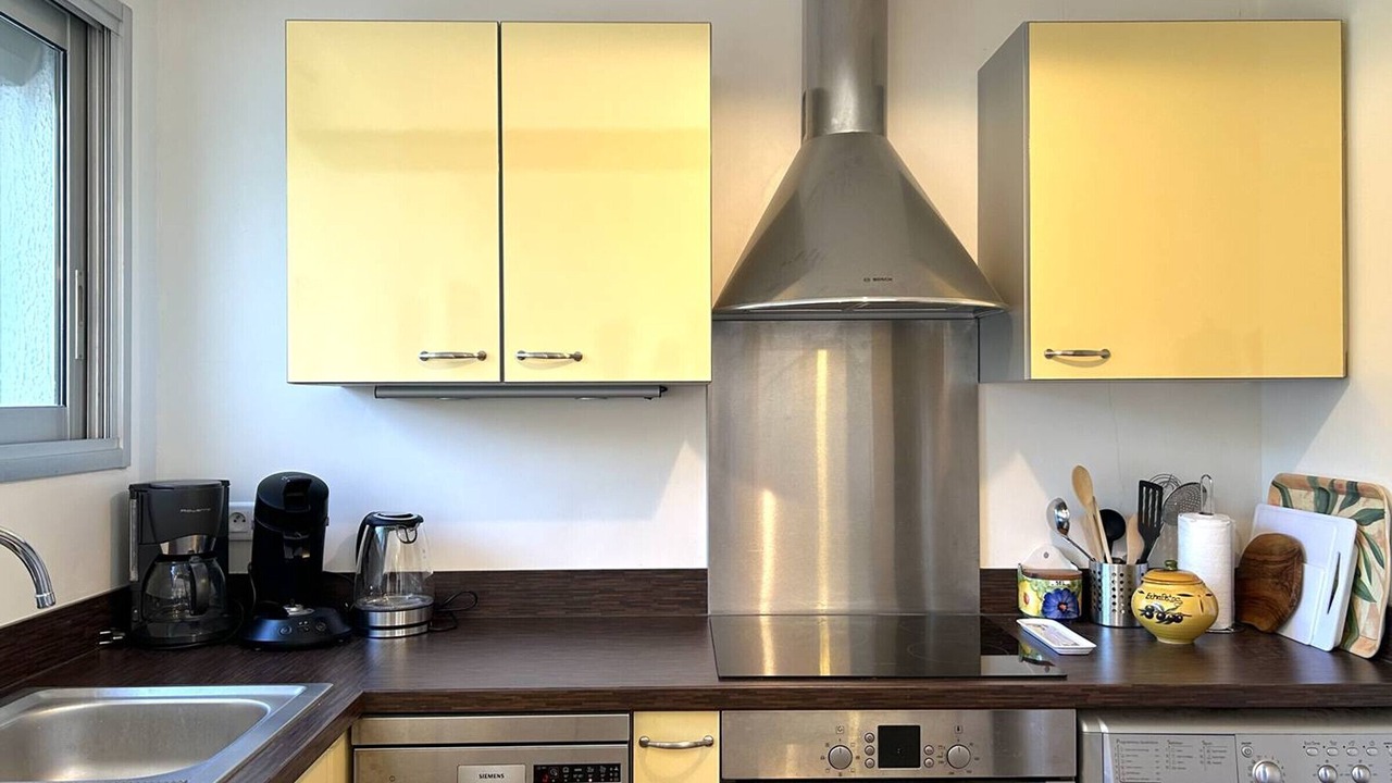 Photo of Kitchen in Le Lavandou