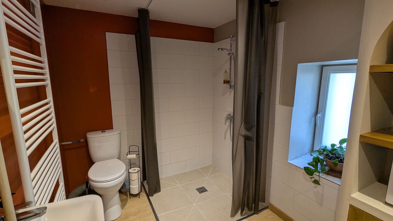 Photo of Bathroom in Saint-Jean-le-Blanc