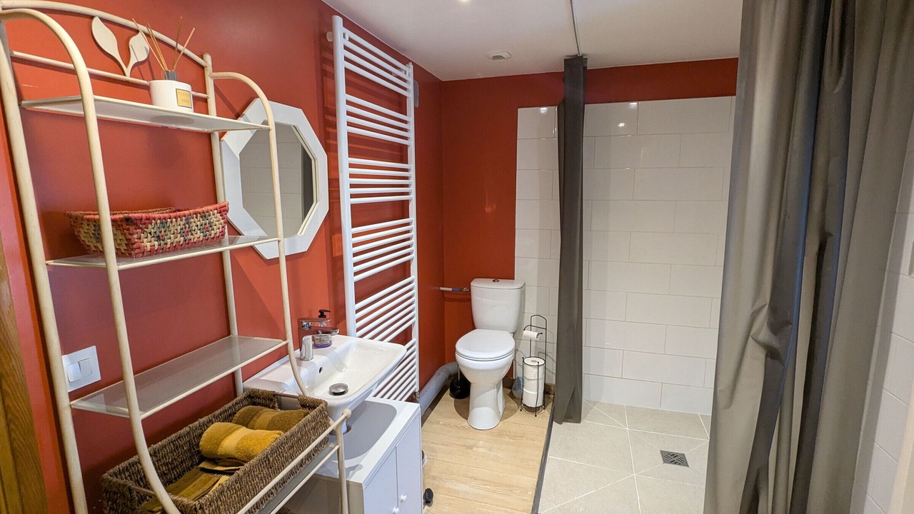 Photo of Bathroom in Saint-Jean-le-Blanc