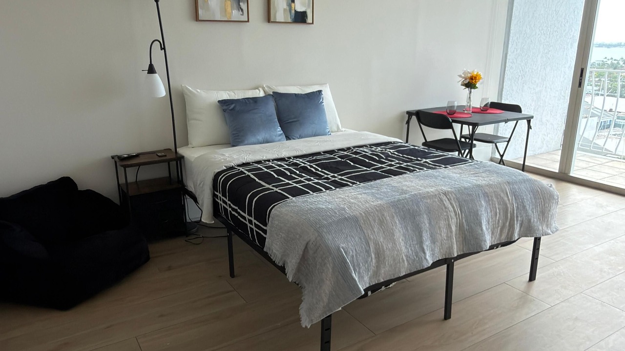 Photo of Bedroom in North Bay Village
