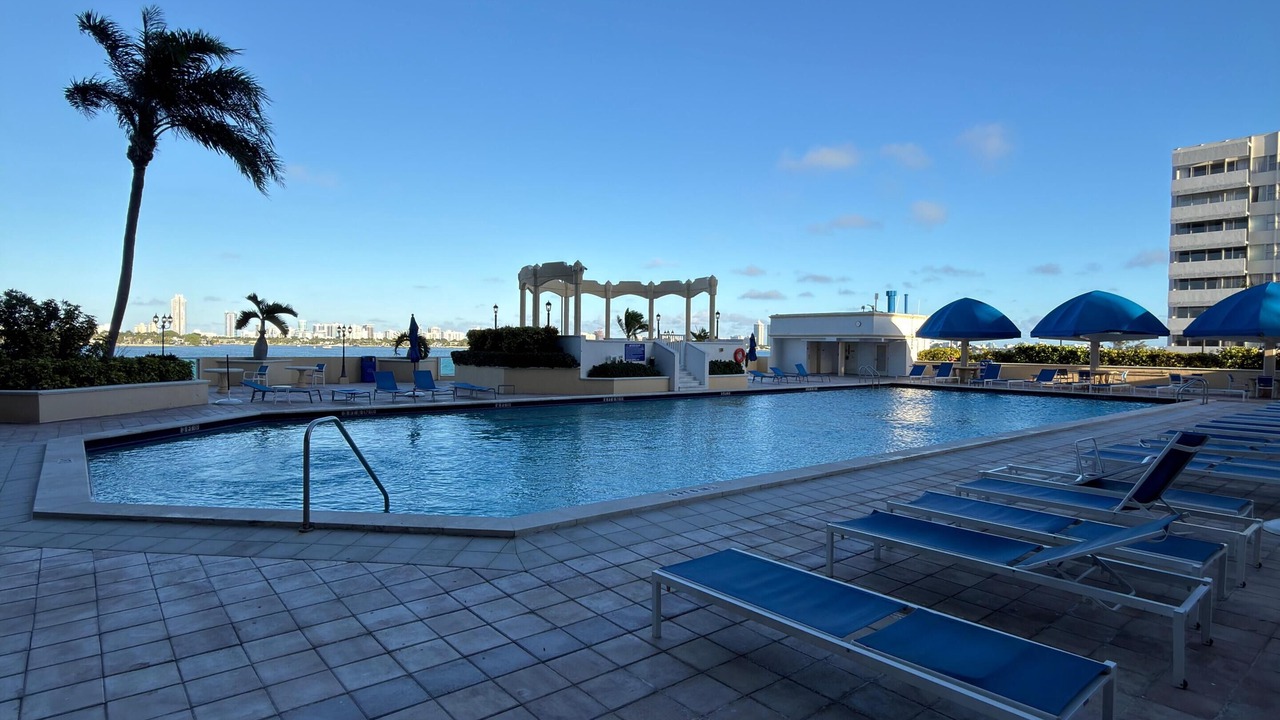 Photo of Outdoor in North Bay Village