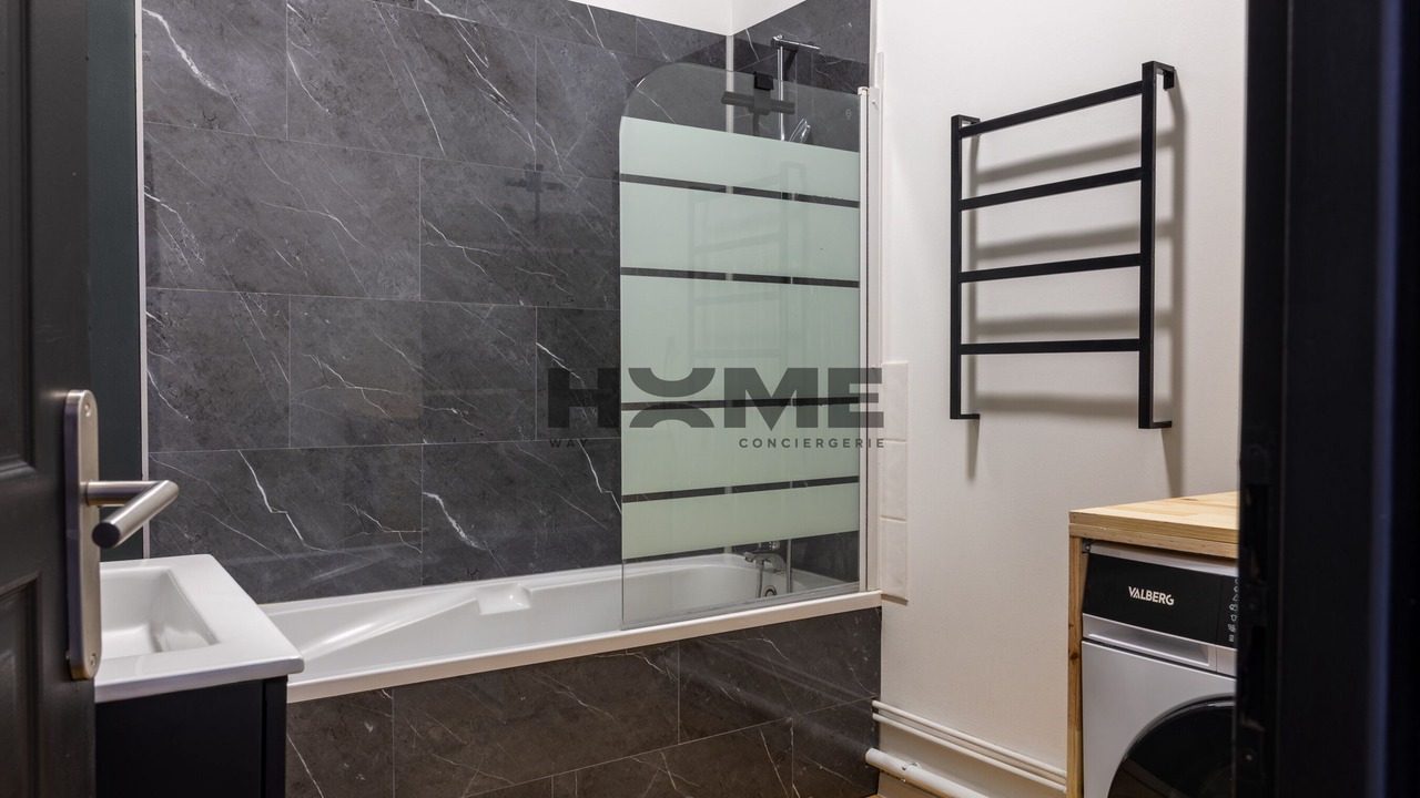 Photo of Bathroom in Cambrai