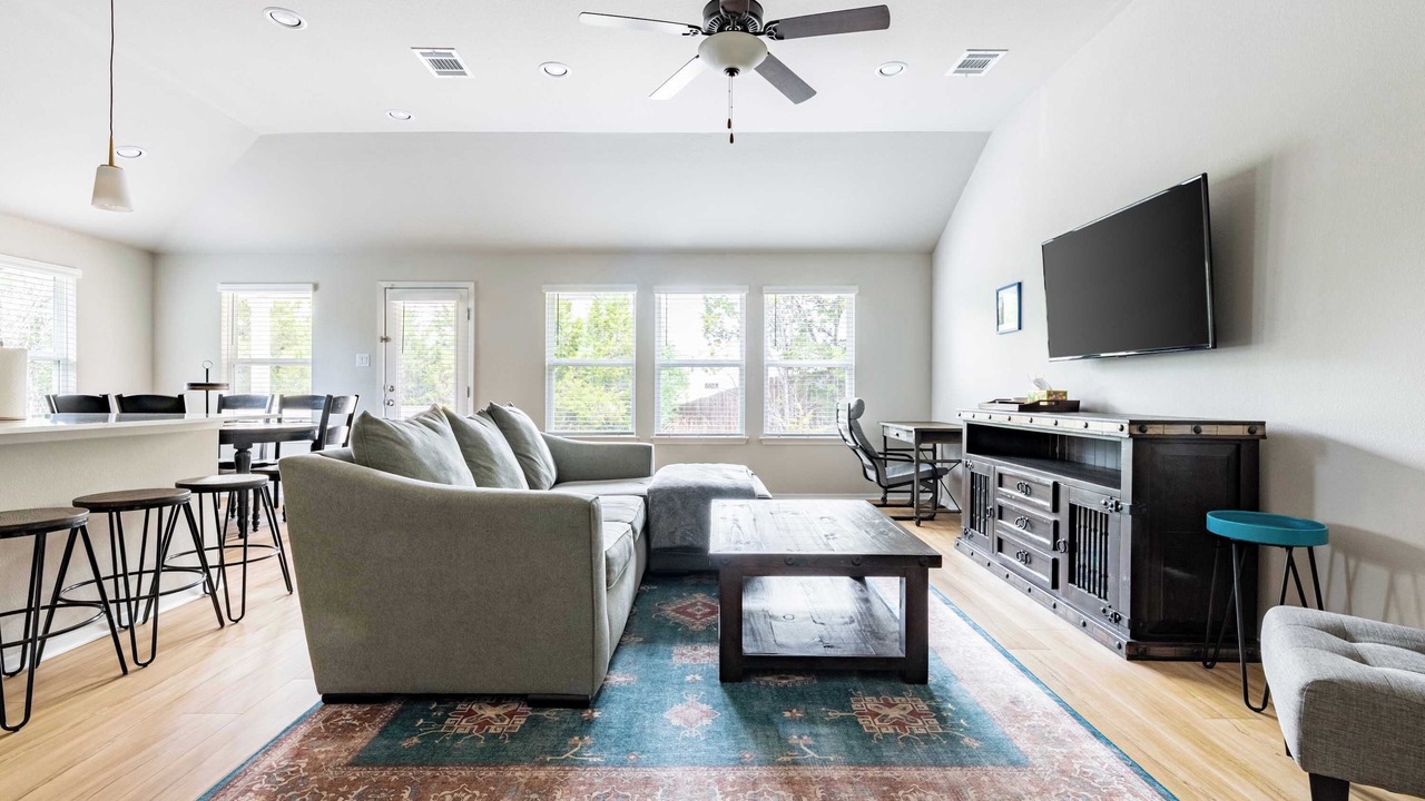 Photo of Livingroom in Lago Vista