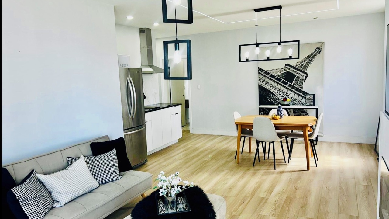 Photo of Livingroom in Bridgeview