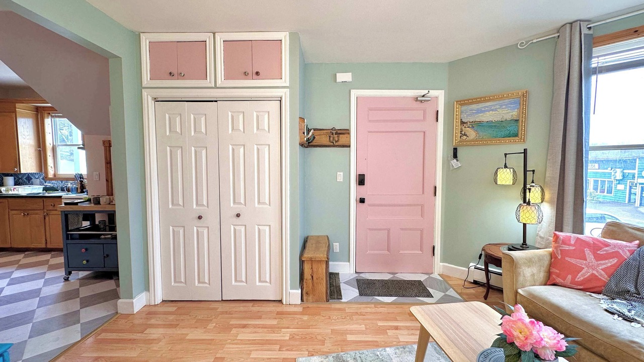 Photo of Livingroom in Bridgewater