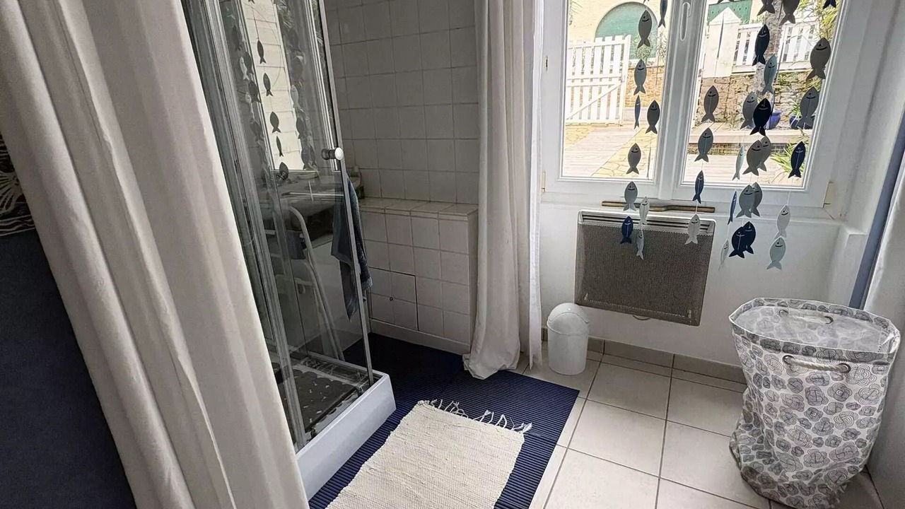 Photo of Bathroom in Pornichet