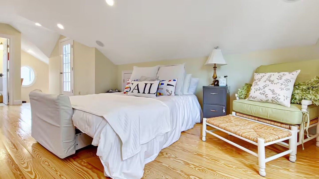 Photo of Bedroom in Mashpee