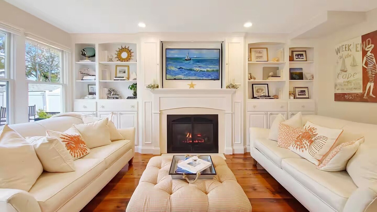 Photo of Livingroom in Mashpee