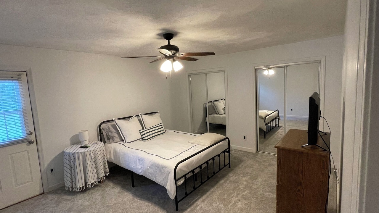 Photo of Bedroom in Elizabeth City