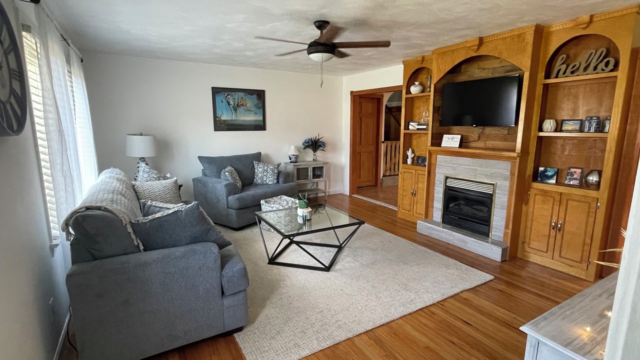 Photo of Livingroom in Elizabeth City
