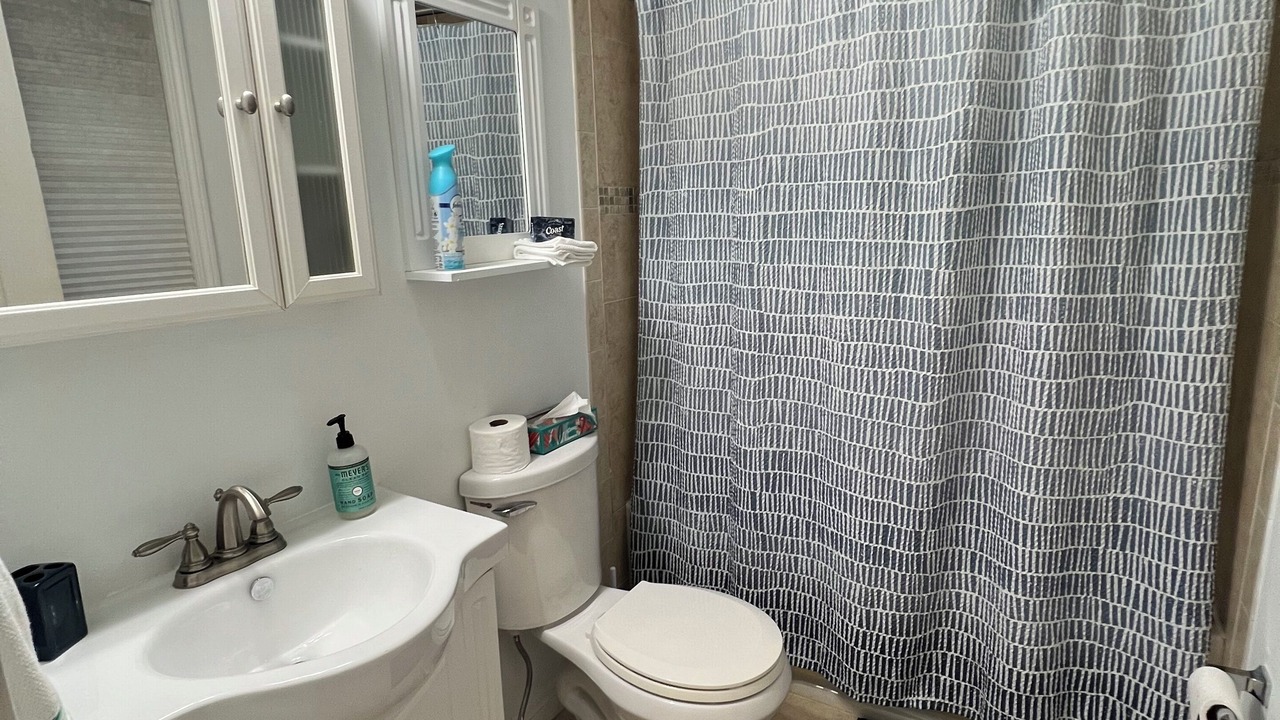 Photo of Bathroom in Elizabeth City