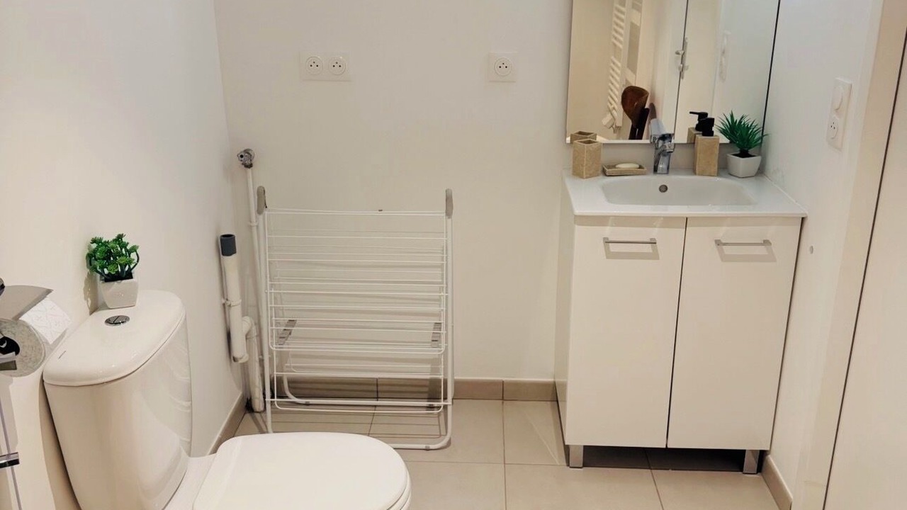 Photo of Bathroom in La Roche-sur-Yon