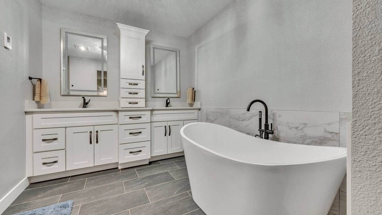 Photo of Bathroom in Spirit Lake