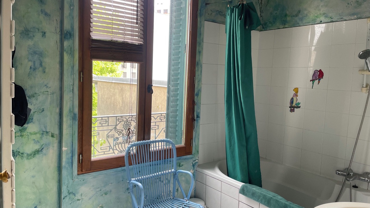 Photo of Bathroom in Les Lilas